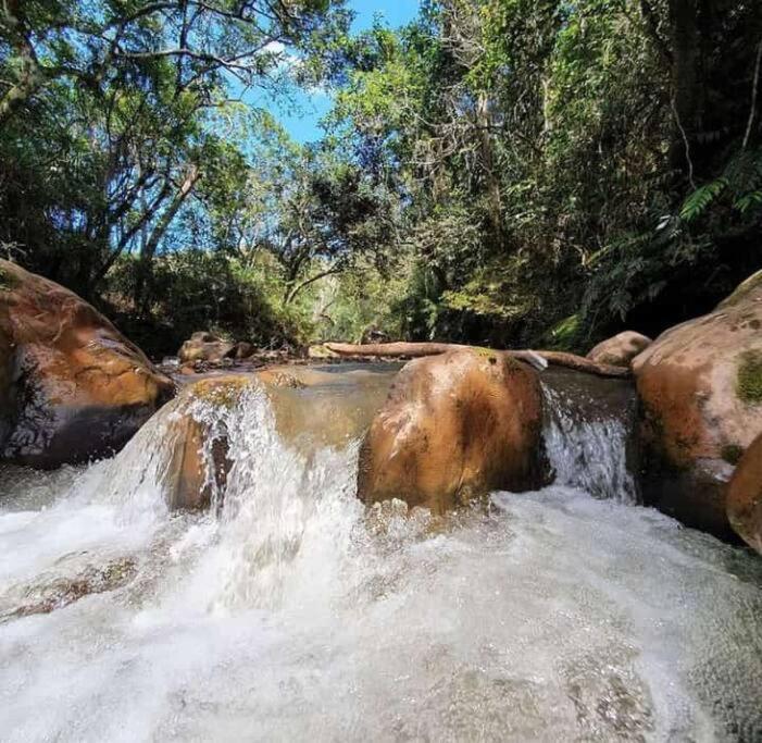 Chale Aconchegante Em Estancia Climatica Santo Antônio do Leite Екстериор снимка